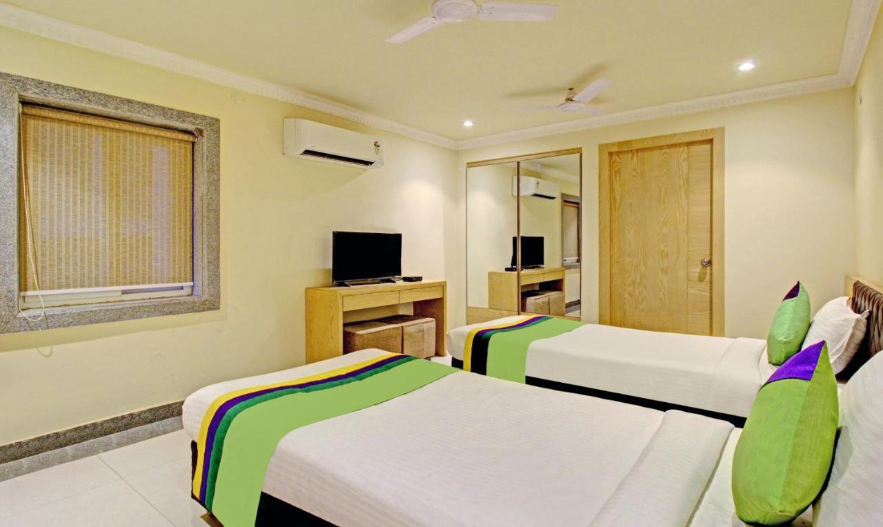 כלכותה Treebo Asl Prime, Near Ballygunge Railway Station מראה חיצוני תמונה