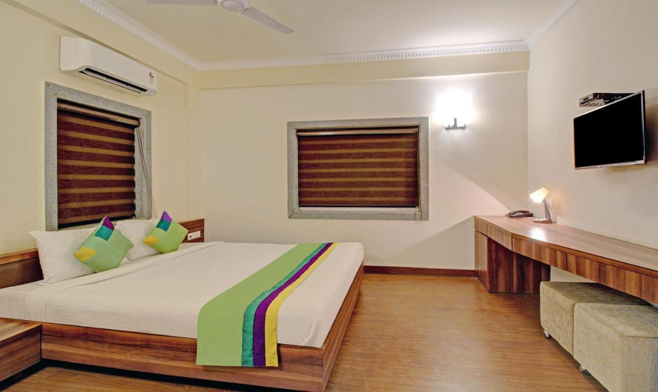 כלכותה Treebo Asl Prime, Near Ballygunge Railway Station מראה חיצוני תמונה