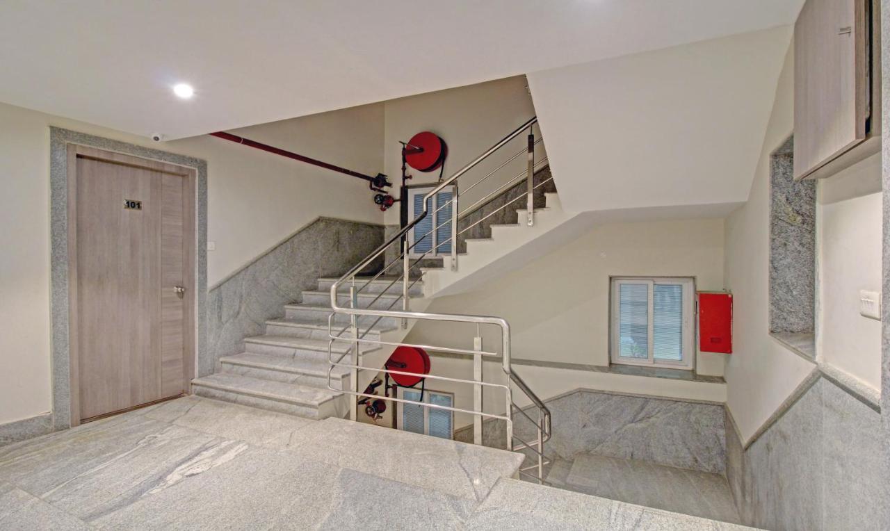 כלכותה Treebo Asl Prime, Near Ballygunge Railway Station מראה חיצוני תמונה