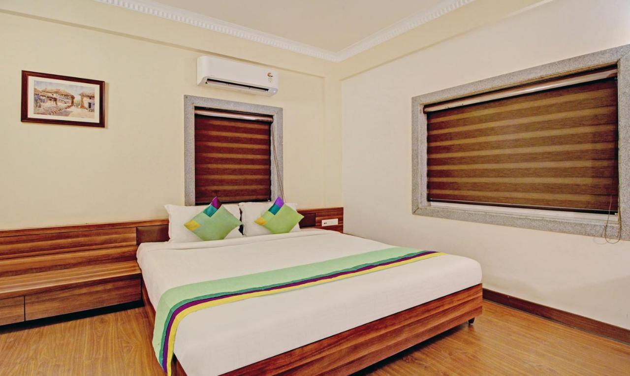 כלכותה Treebo Asl Prime, Near Ballygunge Railway Station מראה חיצוני תמונה